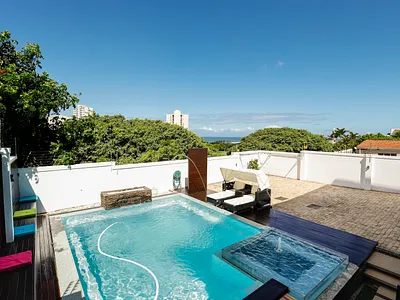5 Bedroom House For Sale in Durban North - J5kN.webp