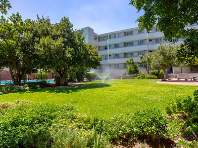 3 Bedroom Apartment For Sale in Cape Town - N4rl.webp