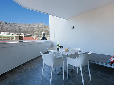 2 Bedroom Apartment For Sale in Cape Town - rs60.webp