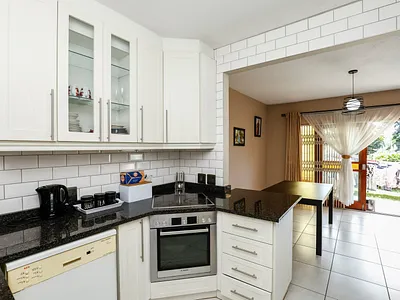 3 Bedroom Apartment For Sale in Durban - KBr1.webp