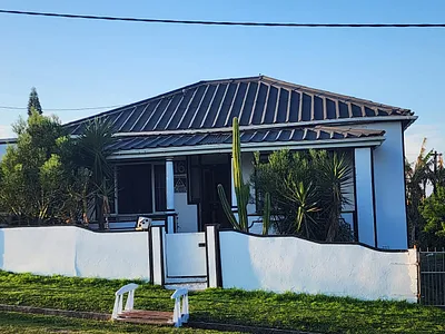 2 Bedroom House For Sale in East London - wFs0.webp