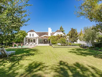 4 Bedroom House For Sale in Franschhoek - ljZJ.webp