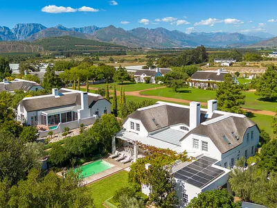 4 Bedroom House For Sale in Franschhoek - img