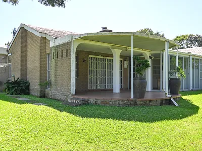 2 Bedroom Townhouse For Sale in Durban - fHBY.webp