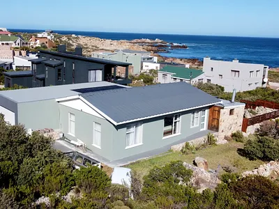 3 Bedroom House For Sale in Rooi Els - img