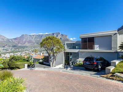 4 Bedroom House For Sale in Cape Town - KQtr.webp