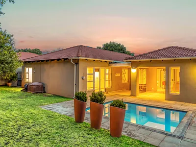 3 Bedroom House For Sale in Randburg - Lyej.webp
