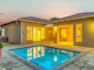 3 Bedroom House For Sale in Randburg - Qkvn.webp