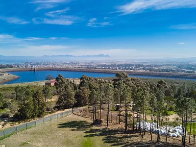Farm For Sale in Gordons Bay - Itot.webp