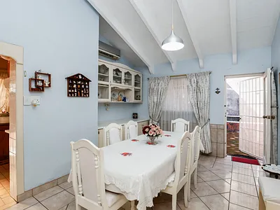 2 Bedroom House For Sale in Durban - TvOR.webp