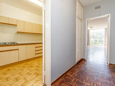 2 Bedroom Apartment For Sale in Sandton - Hg0h.webp