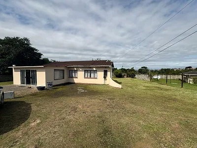 3 Bedroom House For Sale in Empangeni - VNHn.webp