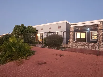 6 Bedroom House For Sale in Langebaan - AR1b.webp