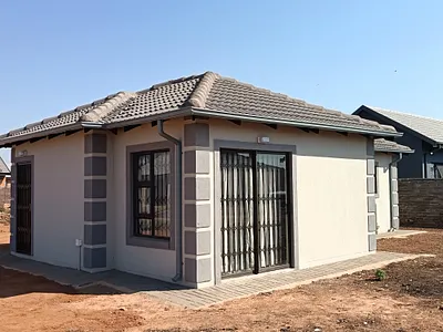 2 Bedroom House For Sale in Akasia - QKz6.webp