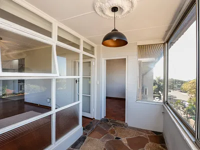 2.5 Bedroom Apartment For Sale in Durban - YFg4.webp