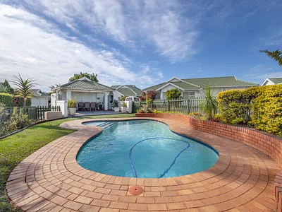 2 Bedroom Townhouse For Sale in Umhlanga - YSZw.webp