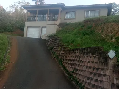 3 Bedroom House For Sale in Durban - Vzs2.webp
