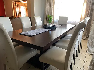 3 Bedroom House For Sale in East London - IGWx.webp