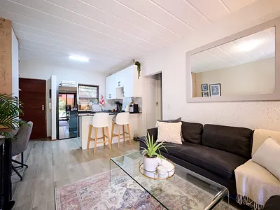 1 Bedroom Apartment For Sale in Sandton - IZIm.webp