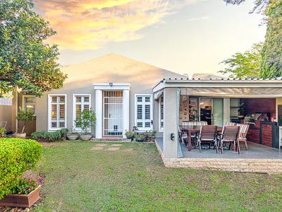 3 Bedroom Townhouse For Sale in Sandton - LuF7.webp