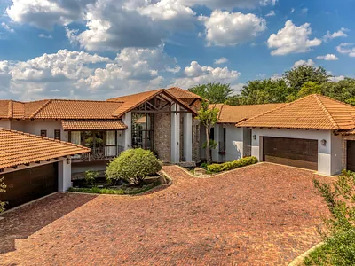 4 Bedroom House For Sale in Centurion - Iu8S.webp