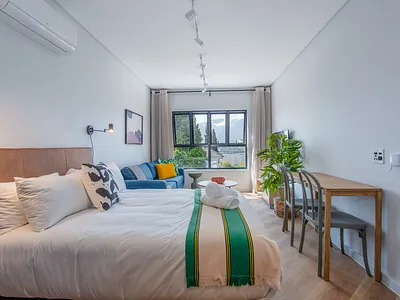 0.5 Bedroom Apartment For Sale in Paarl - htMI.webp