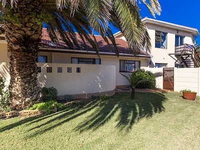 3 Bedroom House For Sale in Gordons Bay - rFBS.webp