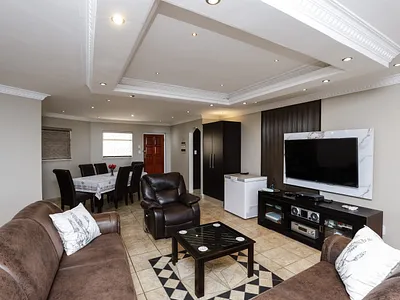 3 Bedroom Apartment For Sale in Durban - muuH.webp