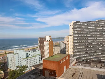 6 Bedroom Apartment For Sale in Durban - XNQw.webp