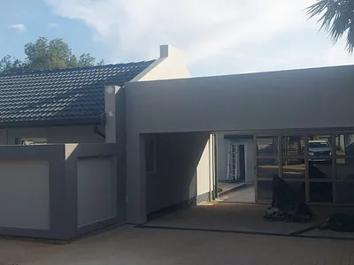 5 Bedroom House For Sale in Centurion - vtO1.webp