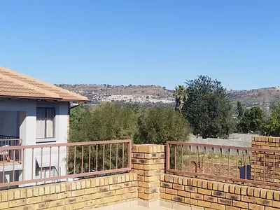 2 Bedroom Apartment To Rent in Roodepoort - JimD.webp