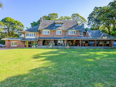 5 Bedroom House For Sale in Durban - 0hsJ.webp