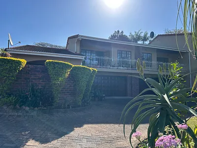 3 Bedroom Apartment For Sale in Port Shepstone - wZWt.webp