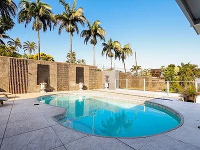3 Bedroom Townhouse For Sale in Durban North - img