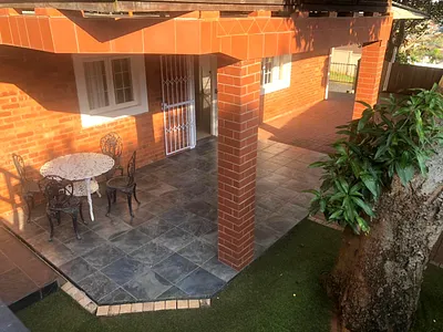 1.5 Bedroom Apartment To Rent in Durban North - XfSY.webp