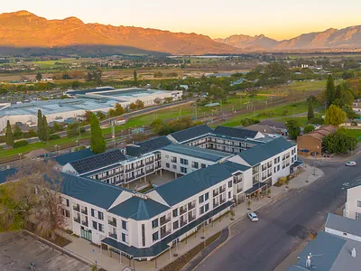 0.5 Bedroom Apartment To Rent in Paarl - o7ZA.webp