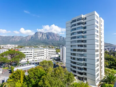 2 Bedroom Apartment For Sale in Cape Town - TYkZ.webp