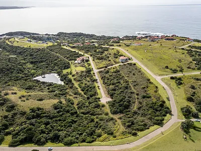 Vacant Land For Sale in East London - dkG3.webp