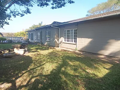 3 Bedroom House For Sale in Queensburgh - ambi.webp