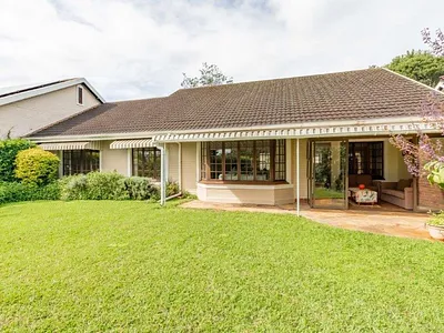 3 Bedroom Townhouse For Sale in Hillcrest - D4Lr.webp