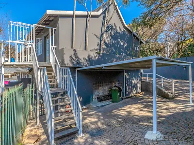 2 Bedroom Apartment To Rent in Sandton - img