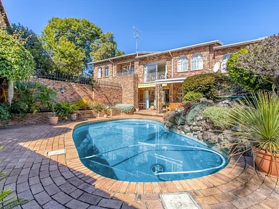 3 Bedroom Townhouse For Sale in Sandton - aLmJ.webp