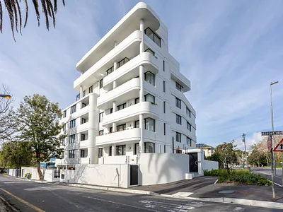 2 Bedroom Apartment To Rent in Cape Town - pplV.webp