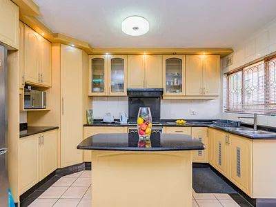 3 Bedroom Apartment For Sale in Durban - DjPv.webp