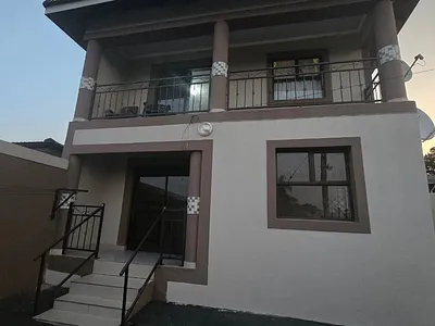 2 Bedroom House To Rent in Queensburgh - img