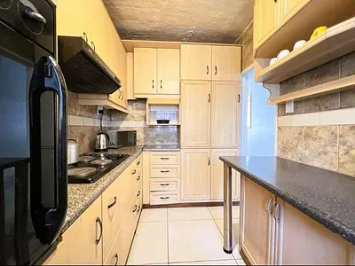 2 Bedroom Apartment For Sale in Empangeni - 5wKe.webp