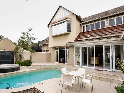 3 Bedroom Townhouse For Sale in Durban - UmfU.webp