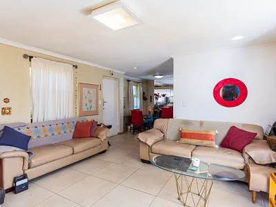 5 Bedroom House For Sale in Bellville - CsPK.webp
