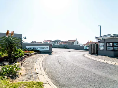Vacant Land For Sale in East London - 15hB.webp