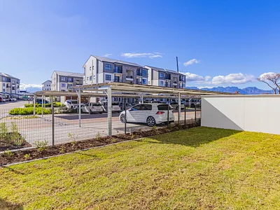 3 Bedroom Apartment To Rent in Somerset West - pPet.webp
